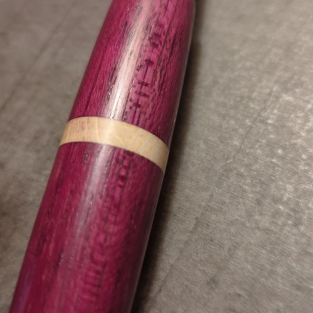 Stylo en bois d’amarante et houx – Écriture élégante et artisanale