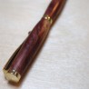 Stylo en Bois de Padouk – Rouge Intense et Élégance Naturelle