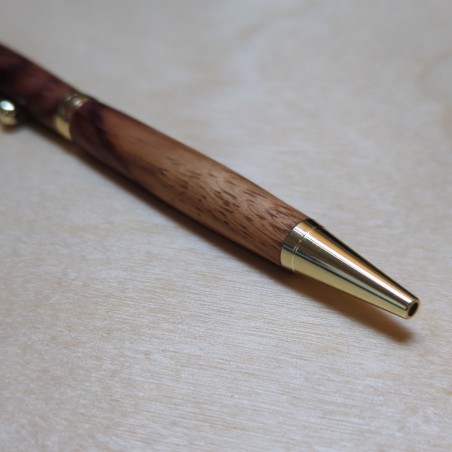 Stylo en Padouk Massif – Bois Rouge Exotique et Raffiné