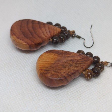Boucles d’Oreilles en If – Bijoux en Bois Naturel et Élégant