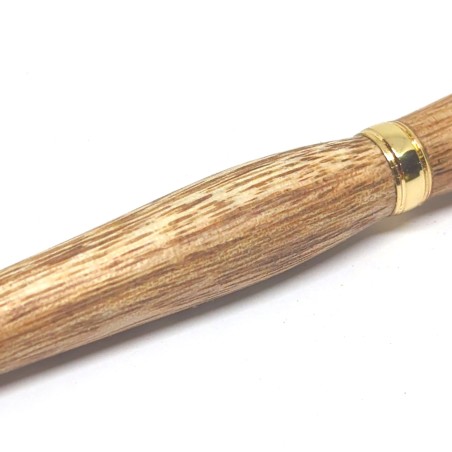 Stylo en Bois d'Albizia Fait Main – Écriture Artisanale Unique & Élégante