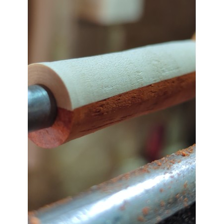 stylo artisanal en bois : houx et padouk